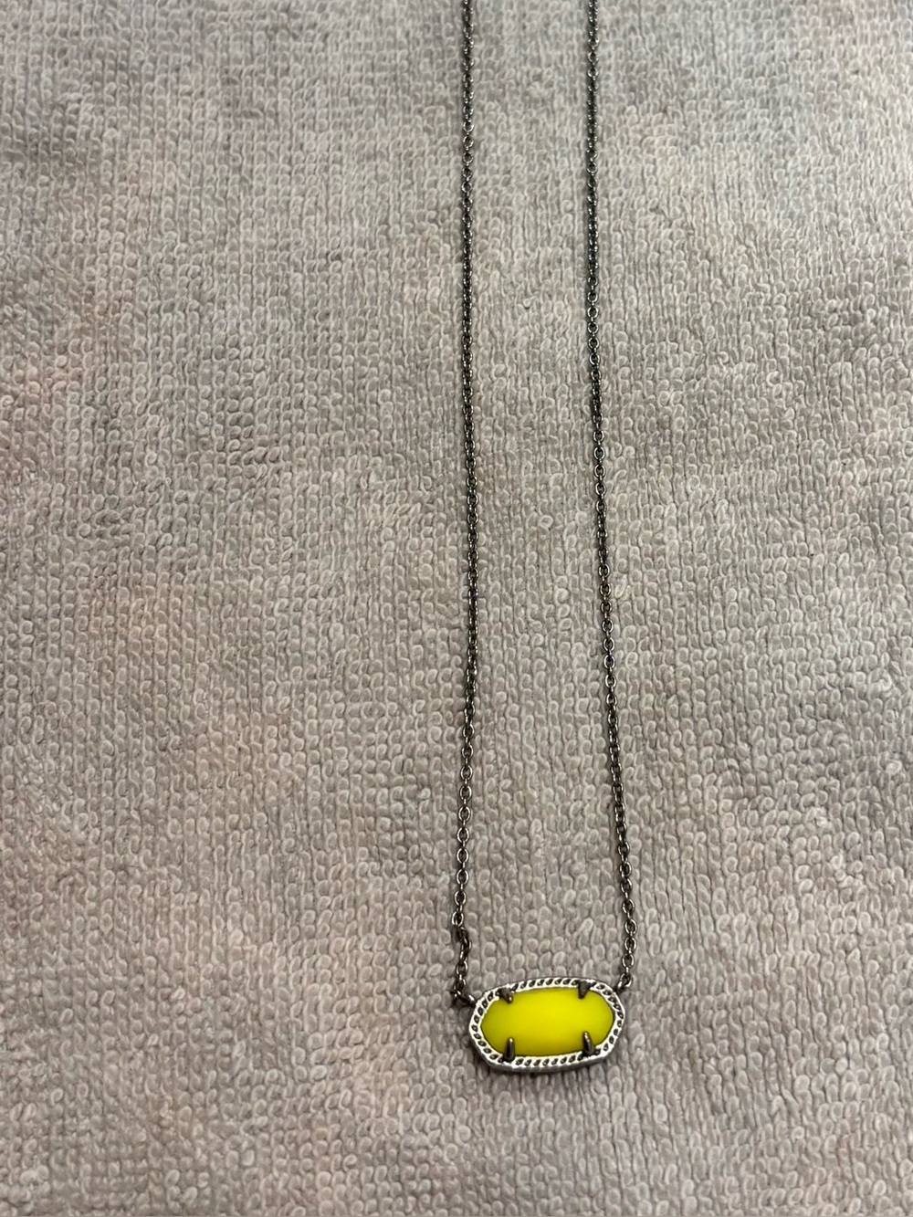 Discontinued Kendra Scott Yellow Stone Pendant Necklace in Silver-Tone
